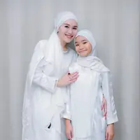 Penampilan Ayu Ting Ting dan Bilqis saat Pengajian (Sumber: Instagram/@ayutingting92)