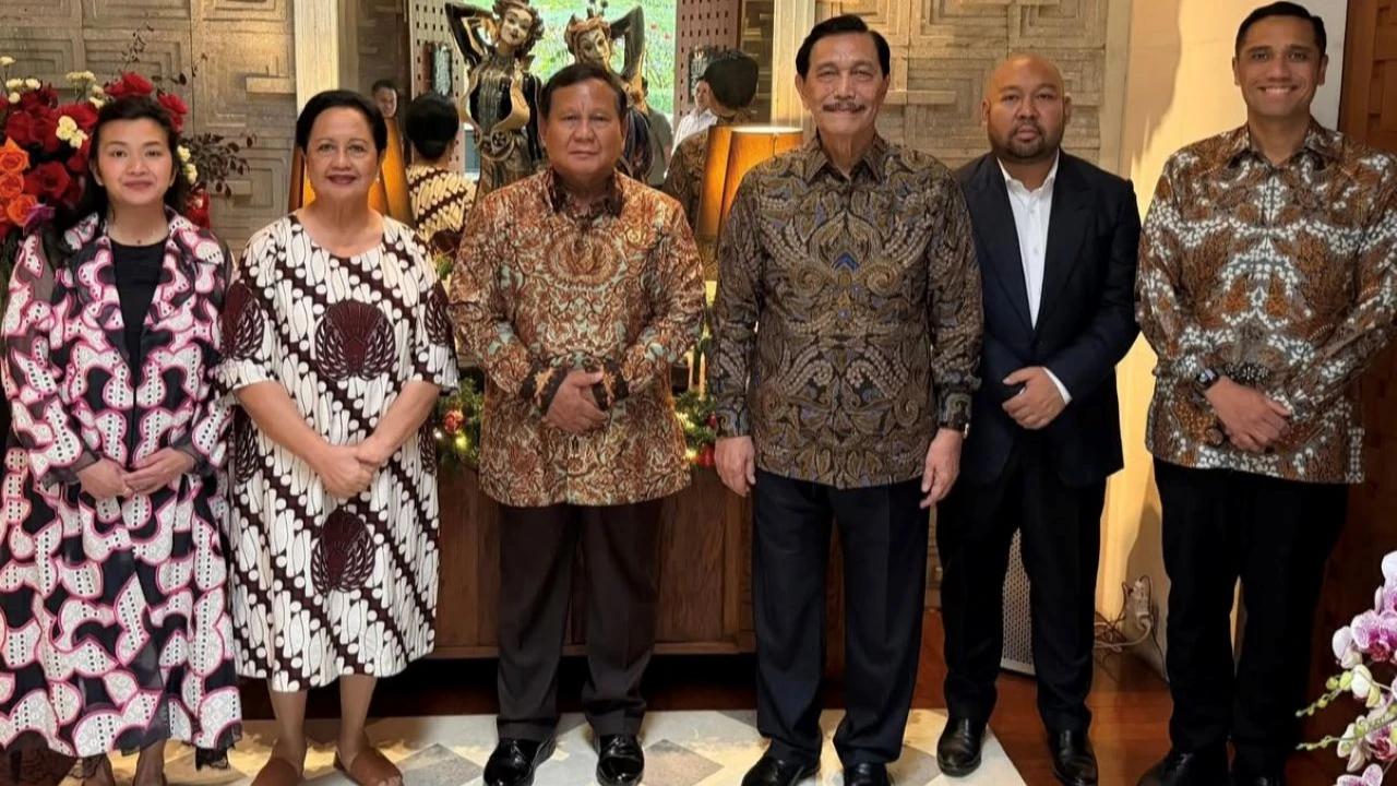 VIDEO: Momen Prabowo Didampingi Didit Sambangi Rumah Luhut Saat Natal