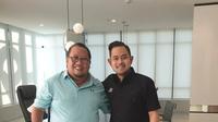 Bos Arema FC, Gilang Widya Pramana (kanan) bersama agen pemain top Indonesia, Muly Munial. (Istimewa)