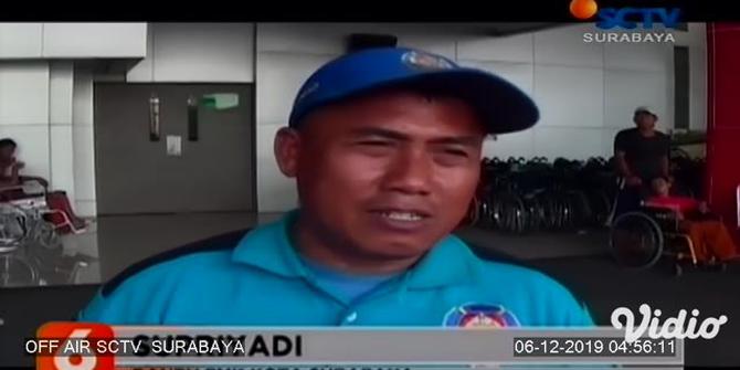 VIDEO: Akibat Serangan Tawon Ndas, 2 Petugas Damkar Surabaya Dirawat di RSU