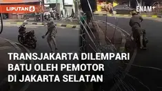 Bus Transjakarta di lempar batu oleh pengendara motor di Lenteng Agung, Jakarta Selatan. Kejadian terjadi Rabu (13/11/2024) di Jalan Raya Lenteng Agung