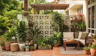 7 Kombinasi Warna Roster dan Tanaman untuk Teras yang Bikin Rumah Makin Sejuk dan Natural