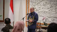Ketua DPD RI, AA LaNyalla Mahmud Mattalitti saat memberi sambutan di depan pejabat KBRI Thailand dan perwakilan warga Indonesia di Bangkok, Selasa (29/11/2022) malam.&nbsp;(Ist)