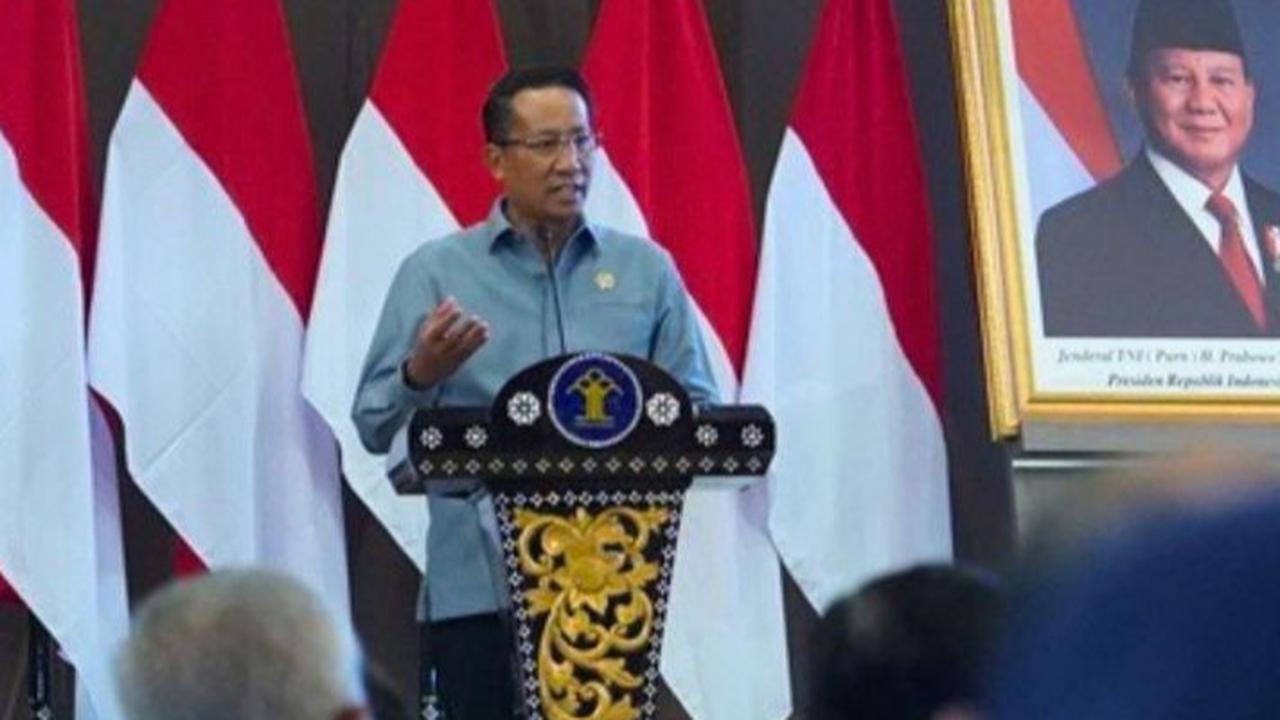 VIDEO: Tegas Menteri Hukum Ingatkan Anak Buahnya "Ada Isu Sampaikan ke Saya!"