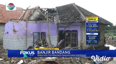 Inilah kondisi rumah yang rusak akibat banjir bandang yang menerjang Kepulungan, Gempol, Pasuruan, selain puing-puing banjir juga menyisakan lumpur tebal di rumah warga.