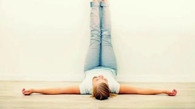 Pose Yoga Ini Bikin Tidur Lebih Nyenyak