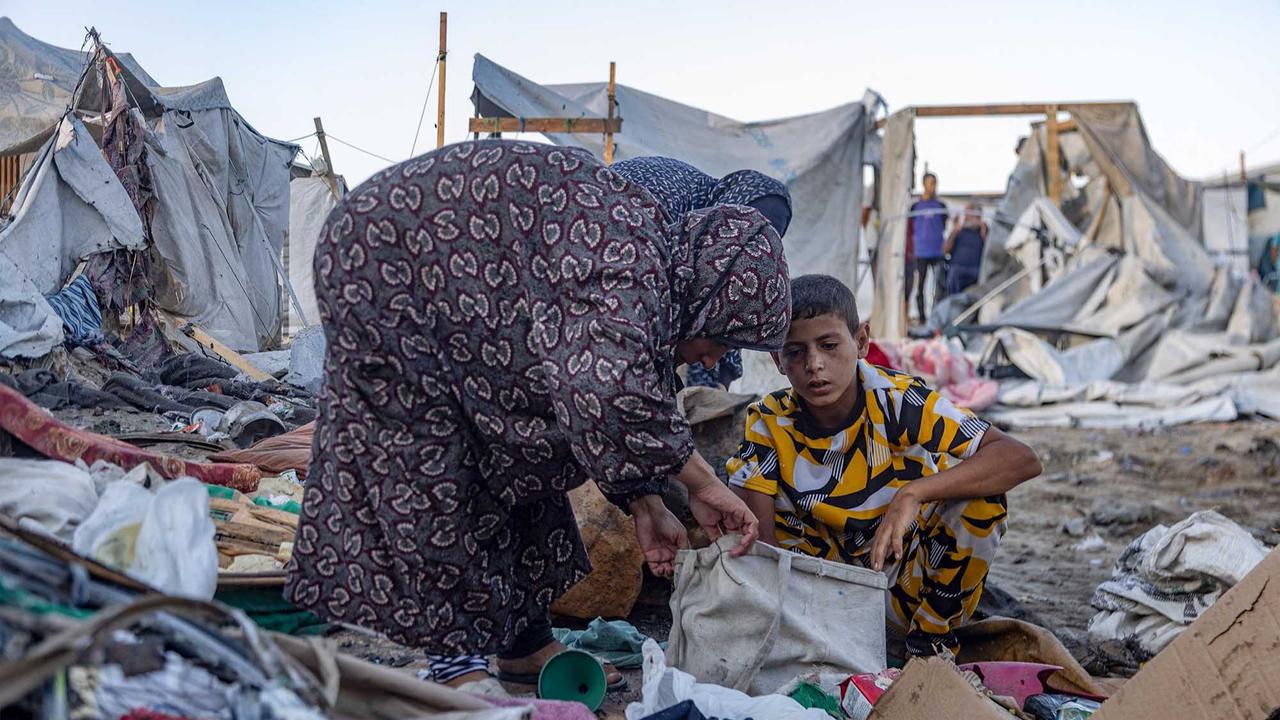 FOTO: Tak Ada Tempat Aman di Gaza, Tenda Pengungsi Kembali Jadi Sasaran Serangan Udara Israel