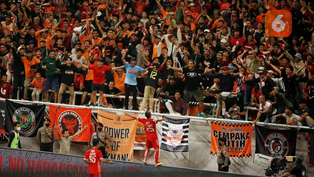 Foto: Riko Simanjuntak Belum Habis, Borong 2 Gol dan Selamatkan Persija dari Kekalahan