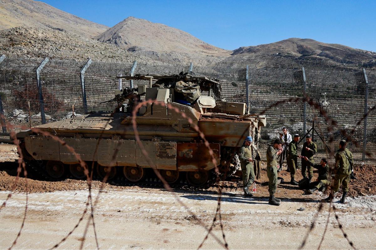 Tank dan Jet Tempur Israel Siaga di Dataran Tinggi Golan