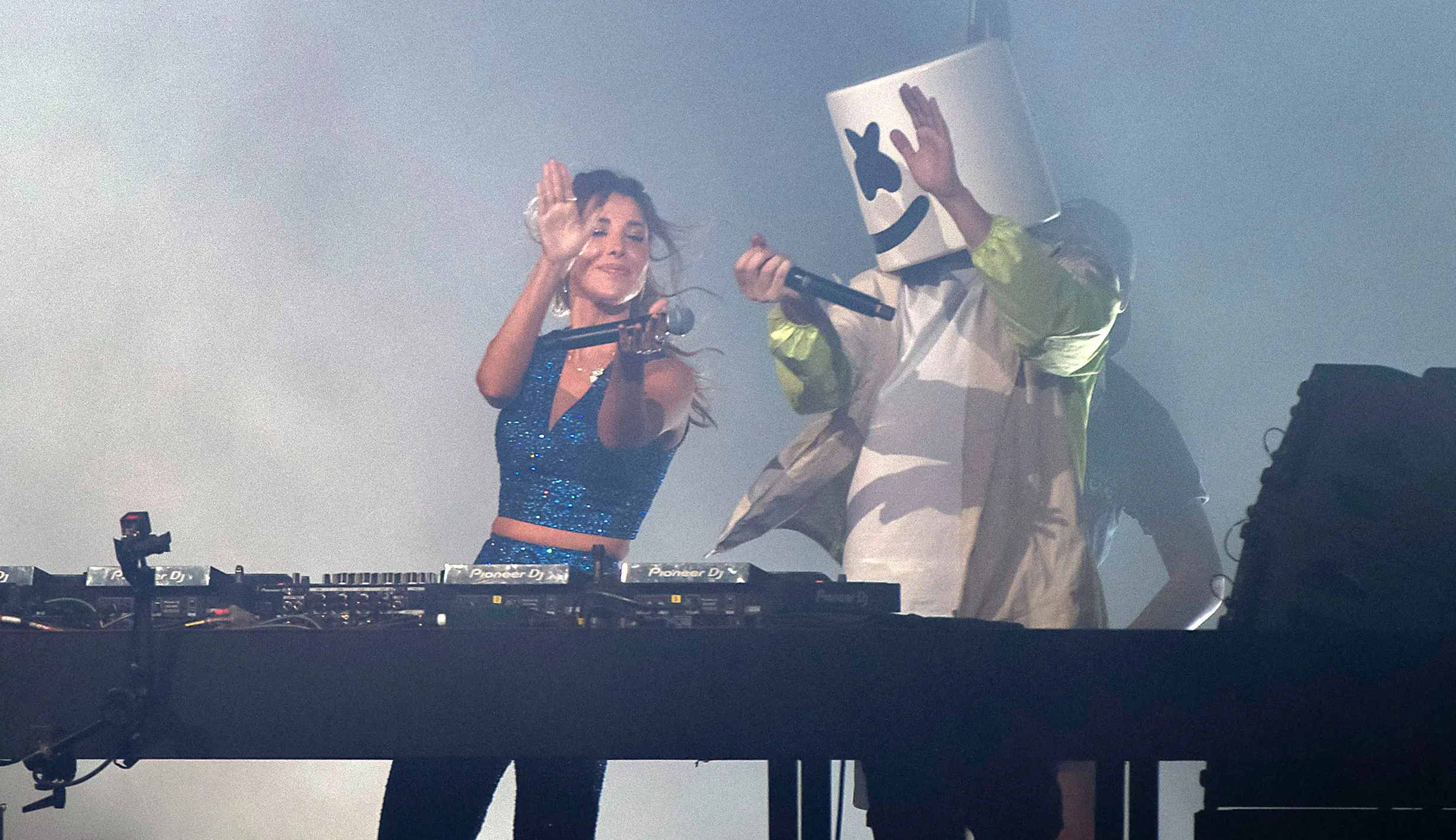 Meriah, DJ Marshmello Tampil Bareng Nancy Ajram di Arab Saudi Foto