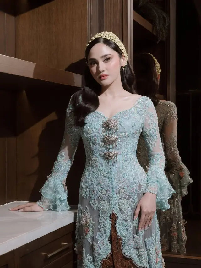 Detail Kebaya Siraman Syifa Hadju (Image by Gemini AI)