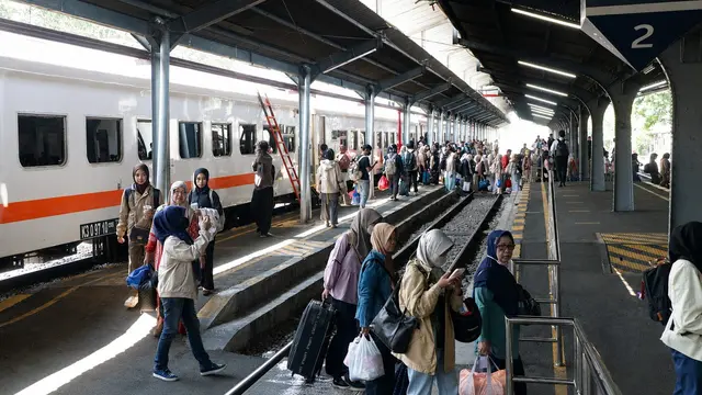 Efek Banyuwangi Ethno Carnival 2026, Lebih dari 12 Ribu Penumpang Kereta Datang ke Banyuwangi