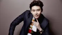 Dapat Penghargaan Tertinggi, Lee Jong Suk Justru Di-bully
