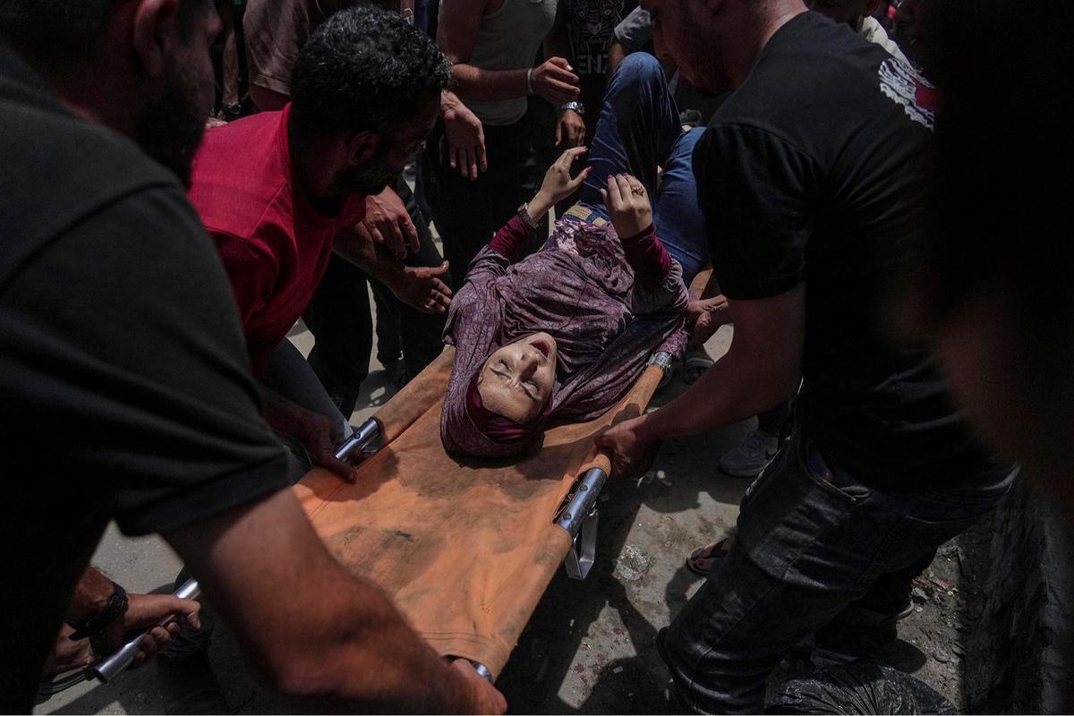 FOTO: Biadab! Serangan Israel Kembali Hantam Tenda Pengungsi di Gaza