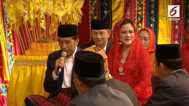 Dalam pesta adat Kahiyang-Bobby, Presiden Jokowi memberikan petuah tentang kebahagiaan dan kemalangan bagi kedua mempelai.
