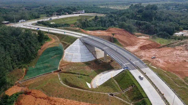 PT Hutama Karya (Persero) berkomitmen segera menyelesaikan 5 ruas baru yang menjadi bagian dari Jalan Tol Trans Sumatera (JTTS) pada 2023. (Dok Hutama Karya)