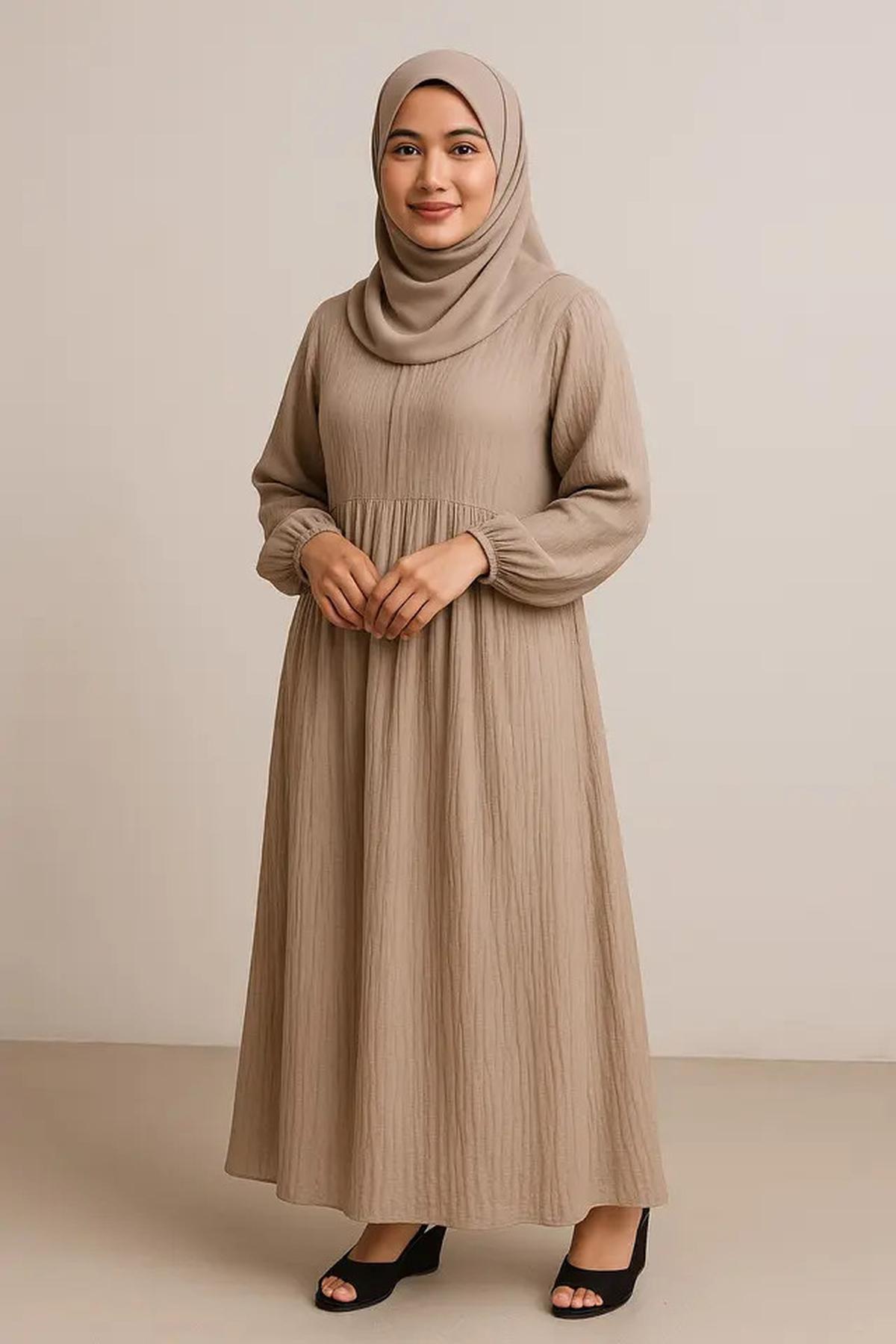 10 Model Gamis Wanita Sederhana yang Syari Tapi Tetap Elegan, Cocok untuk yang Aktif di 2025