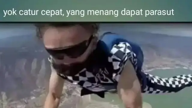 Enggak Tahu Tempat, Ini 7 Potret Absurd Orang Saat Main Catur