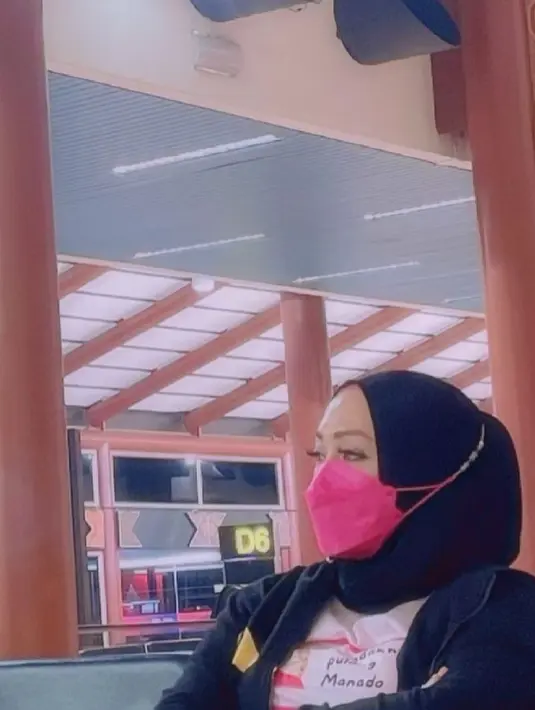 <p>(Instagram/angelinasondakh09)</p>