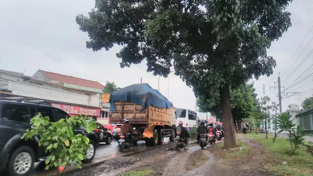 Kemacetan di Lenteng Agung 3
