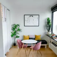 Ilustrasi Ruangan Rumah. ( dok. Pexels.com / Andrea Davis / https://www.pexels.com/photo/contemporary-room-interior-with-furniture-and-carpet-on-floor-5417293/ / Vriskey Herdiyani )