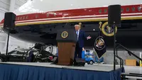 Trump Pamer Pesawat Kepresidenan Baru Bekas Qatar