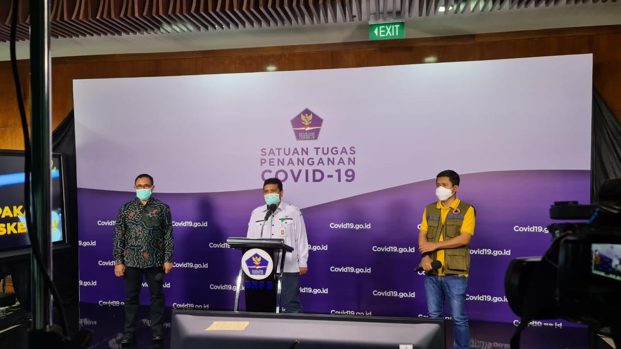 Plt Dirjen Pencegahan dan Pengendalian Penyakit Kementerian Kesehatan Muhammad Budi Hidayat Saat Menyampaikan Konferensi Pers.