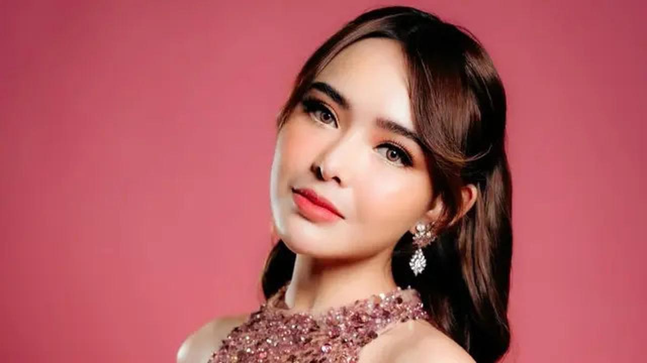Heboh, Amanda Manopo Unggah Foto Mengenakan Bikini di Pantai