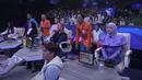 Para juri dan presenter D'Academy 5 saat menonton video Begitu Syulit Lupakan Reyhan. (Foto: YouTube Indosiar)