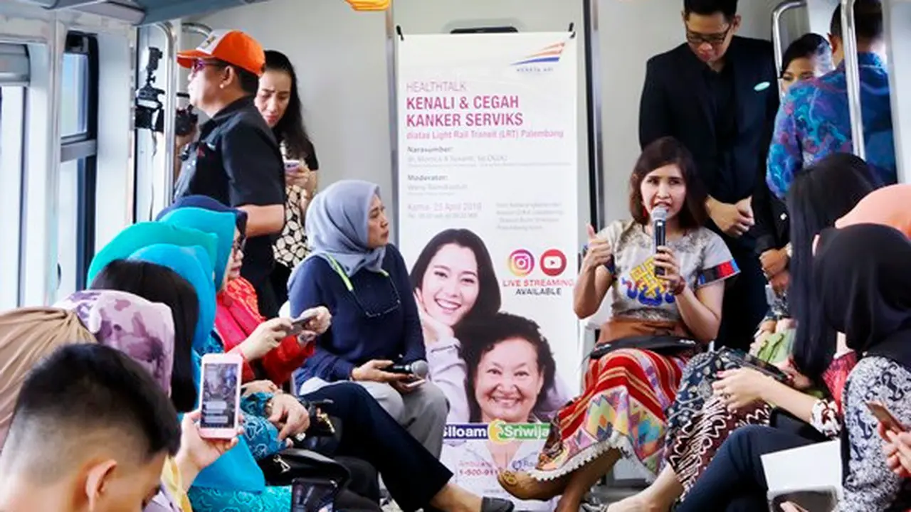 Cara Unik Diskusi Edukasi Kanker Serviks di Gerbong LRT Palembang