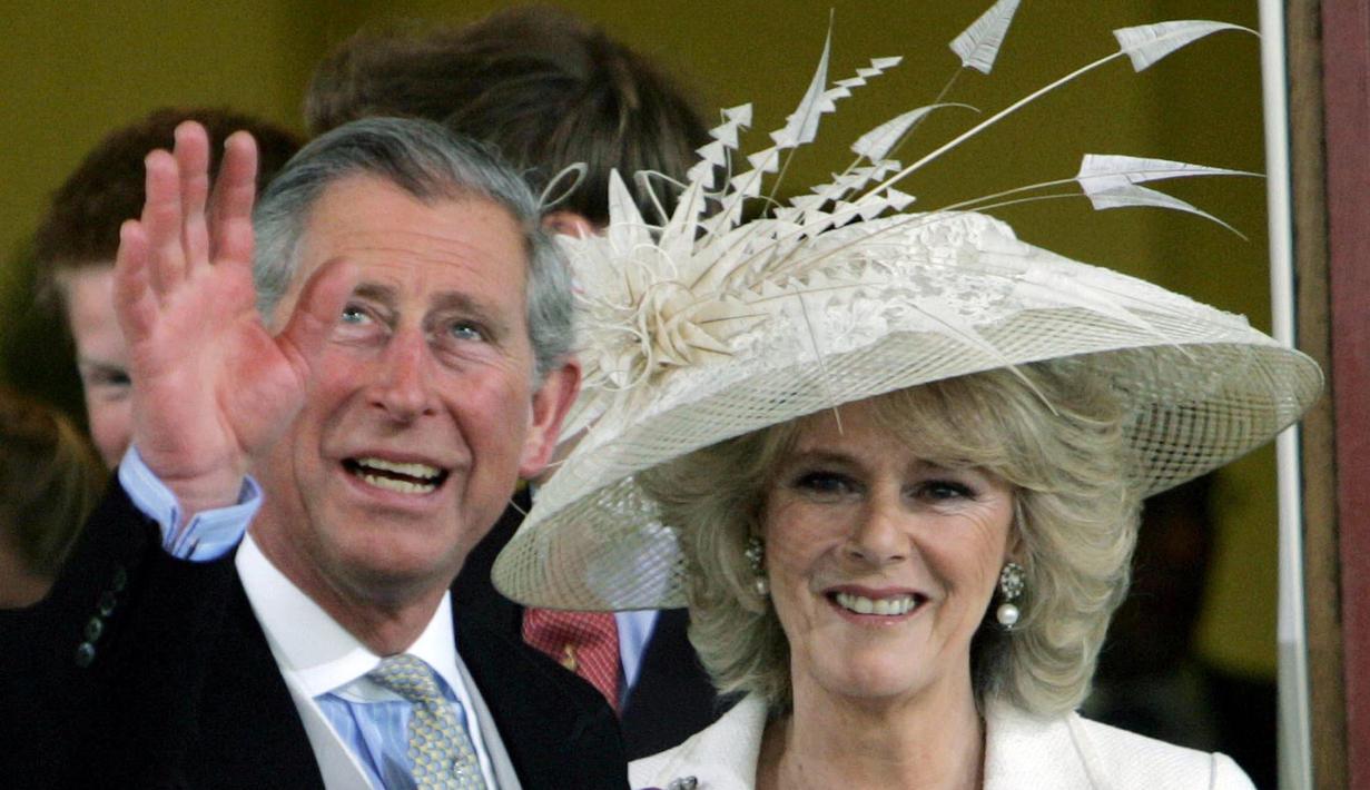 Kisah Cinta Pangeran Charles dan Camilla Penuh Warna 