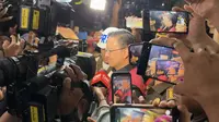 Mantan Menteri Perdagangan (Mendag) Thomas Trikasih Lembong (TTL) alias Tom Lembong ditetapkan sebagai tersangka kasus korupsi komoditas gula yang terjadi di lingkungan Kementerian Perdagangan (Kemendag) periode 2015-2023. Tom Lembong pun langsung ditahan selama 20 hari ke depan mulai Selasa, 29 Oktober 2024. (Liputan6.com/Nanda Perdana Putra)