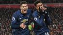 Gelandang Manchester United, Jesse Lingard, merayakan gol yang dicetaknya ke gawang Liverpool pada laga Premier League di Stadion Anfield, Liverpool, Minggu (16/12). Liverpool menang 3-1 atas MU. (AFP/Paul Ellis)