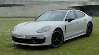 Porsche Panamera. (Septian/Liputan6.com)