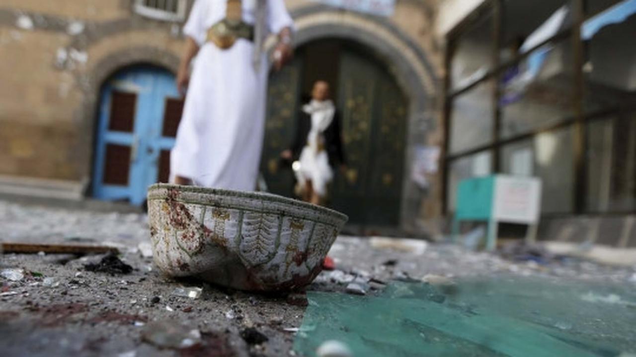 Serangan bom hantam masjid di Yaman, 29 jemaah salat Id tewas