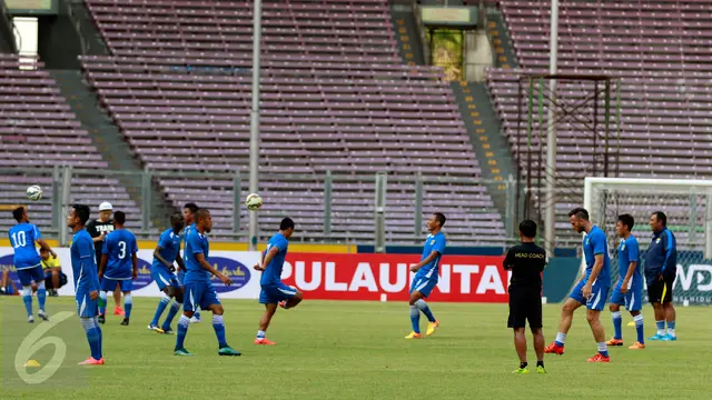 20151018-Jelang Final, Persib Jajal Lapangan SUGBK