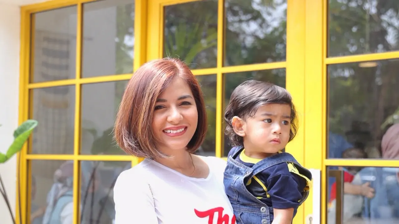 [Fimela] Meisya Siregar
