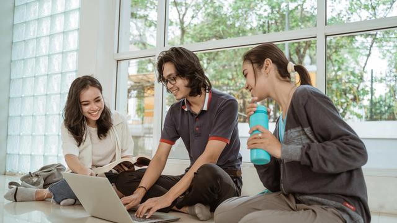 Tips Masuk BUMN bagi Fresh Graduate yang Wajib Diketahui Sebelum Melamar