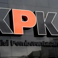 Setelah ditetapkan sebagai tersangka Presiden Direktur PT APL berinisial AWJ langsung menyerahkan diri ke KPP.