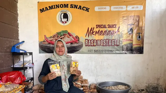 Owner Maminom Snack, Rena Regina (35)