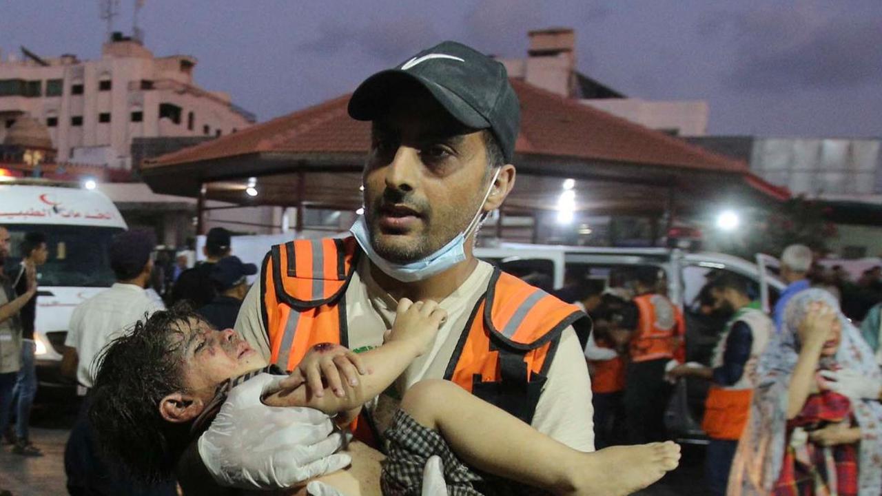 Selain itu, anak anak yang terluka juga terus berdatangan di RS Al Shifa, Jalur Gaza.