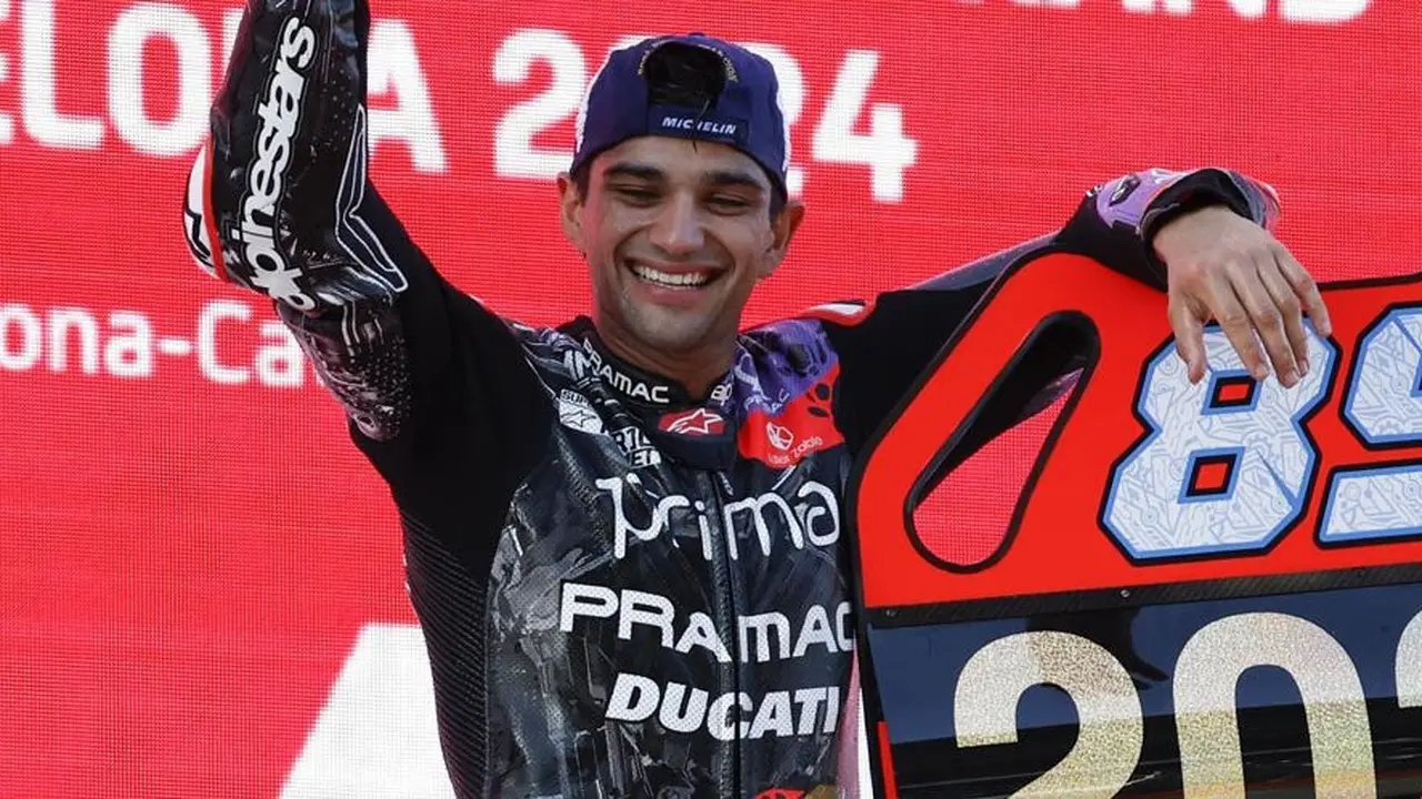 Jorge Martin (c) AP Photo/Joan Monfort