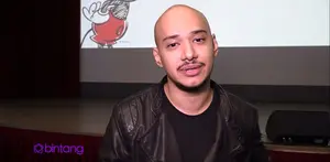 Husein Idol terbiasa menyanyikan lagu bergenre rock, bukan berarti dirinya tidak menyukai genre yang lainnya. Ia merasa senang menjadi orang yang menyanyikan lagu ‘A Whole New World’ versi Indonesia dalam proyek album kompilasi lagu-lagu legendar...