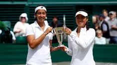 Tami Grende (kiri) berhasil menjadi juara ganda putri junior Wimbledon (Wimbledon.com)