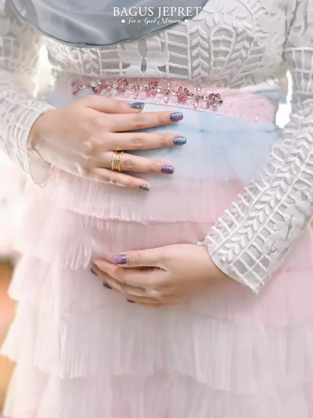 Baby Bump Kehamilan Kedua Aurel Hermansyah