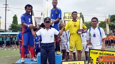 Citizen6, Karangpilang: urnamen Futsal antar TNI/Polri 2012 dalam rangka HUT Batalyon Howitzer-1 Marinir yang ke-11 dilaksanakan selama 10 hari di lapangan Futsal Batalyon Howitzer-1 Marinir, Karangpilang, Surabaya. (Pengirim: Budi Abdillah)