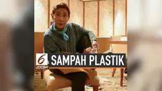 Menteri Kelautan dan Perikanan Susi Pudjiastuti pamer sepatu yang berasal dari sampah plastik di Instagram.
