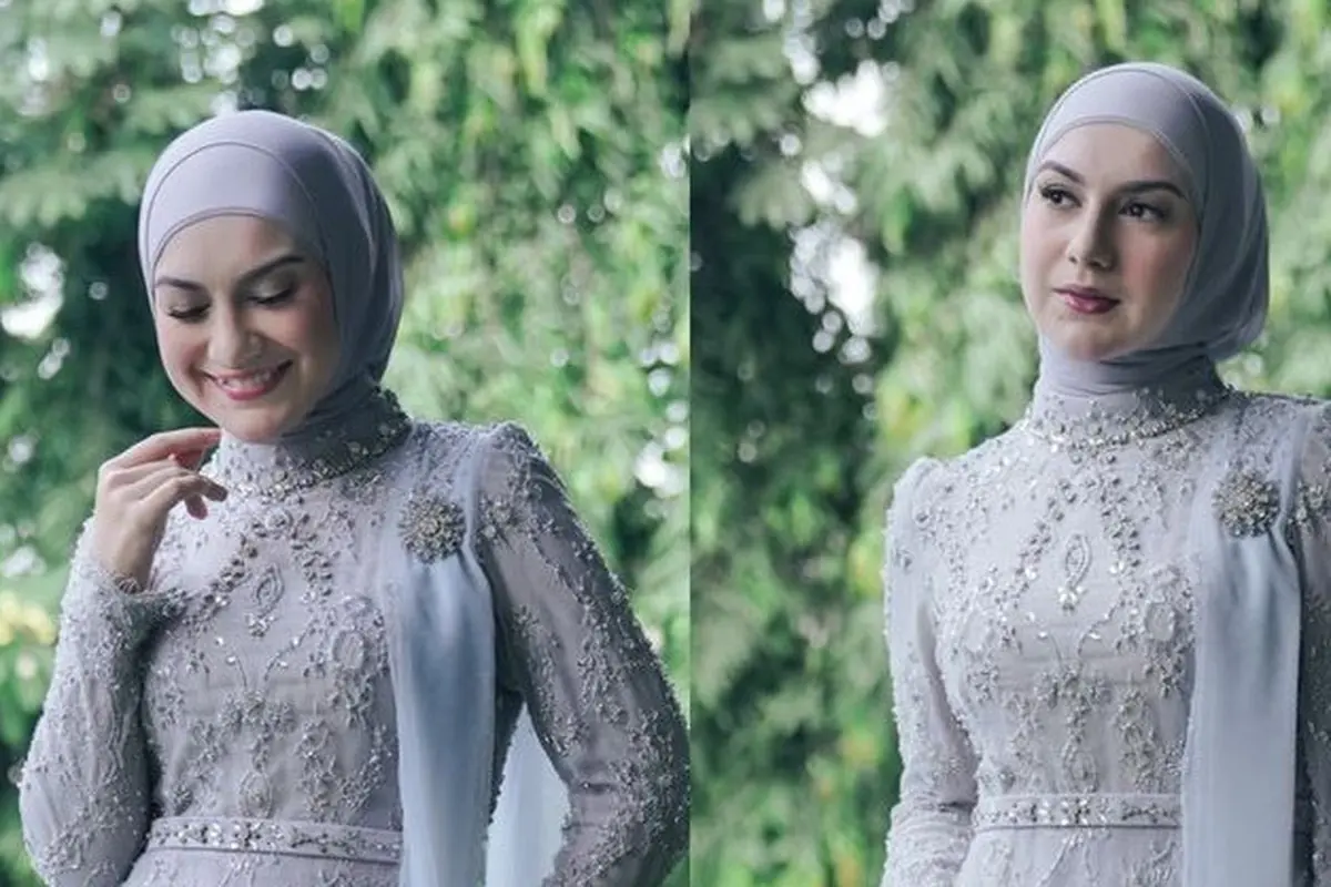 Irish Bella Saat “Tunangan” Kenakan Kebaya