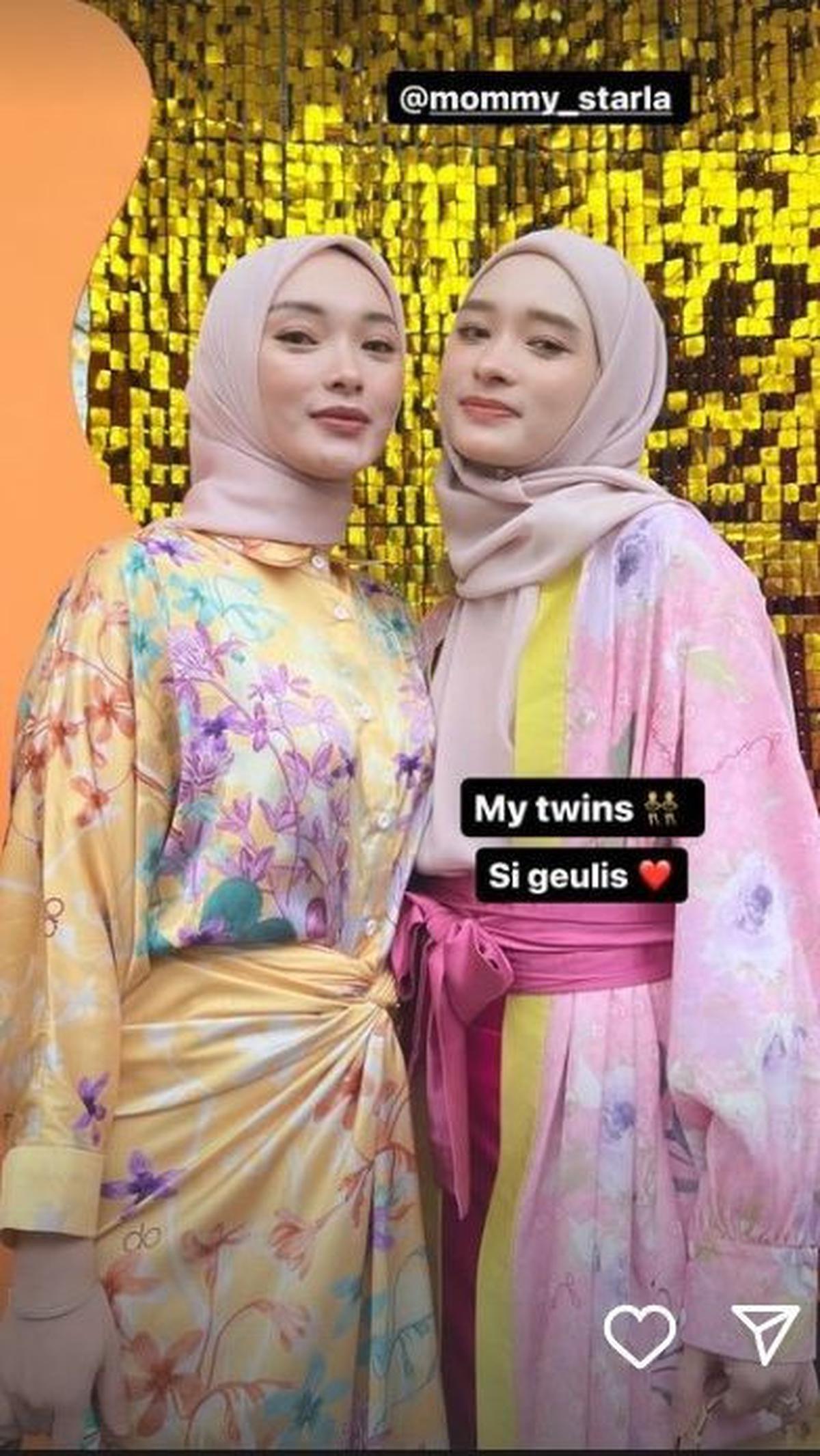 Zaskia yang kini juga telah berhijab tambah anggun dan mempesona. Dia bahkan menyebut Inara kembarannya.