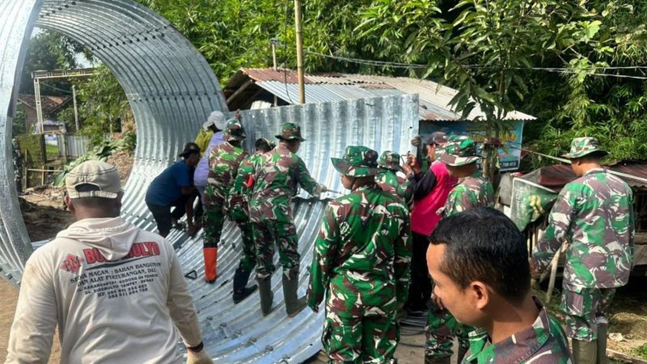 Kodim Kudus Bangun Jembatan Armco di Pedawang, Dukung Akses Ekonomi Warga